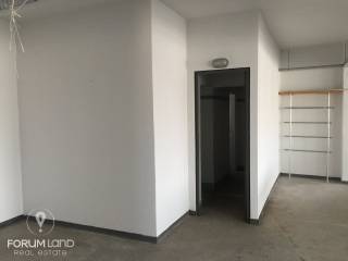 Forumland Real Estate, επαγγελματικός χώρος