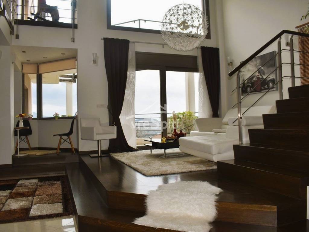 ΕΣΩΤΕΡΙΚΗ ΑΠΟΨΗ ΤΗΣ ΚΑΤΟΙΚΙΑΣ - ΣΑΛΟΝΙ