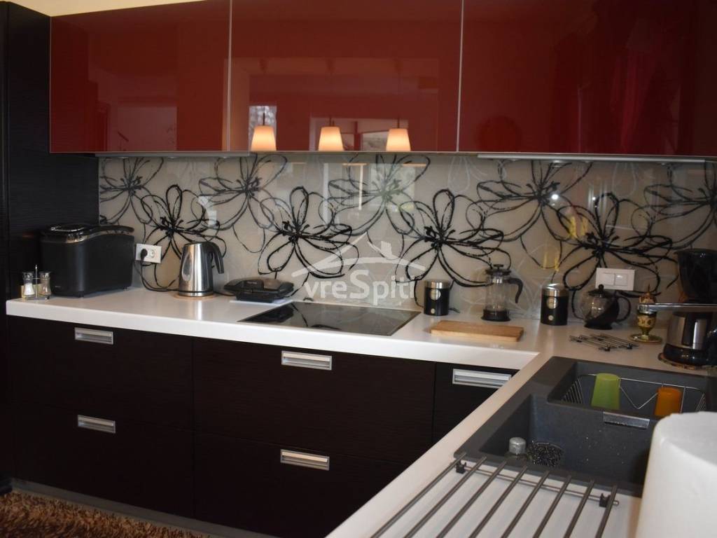 ΕΣΩΤΕΡΙΚΗ ΑΠΟΨΗ ΤΗΣ ΚΑΤΟΙΚΙΑΣ