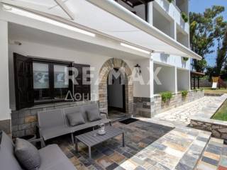 Σαλόνι εξωτερικό εισόδου