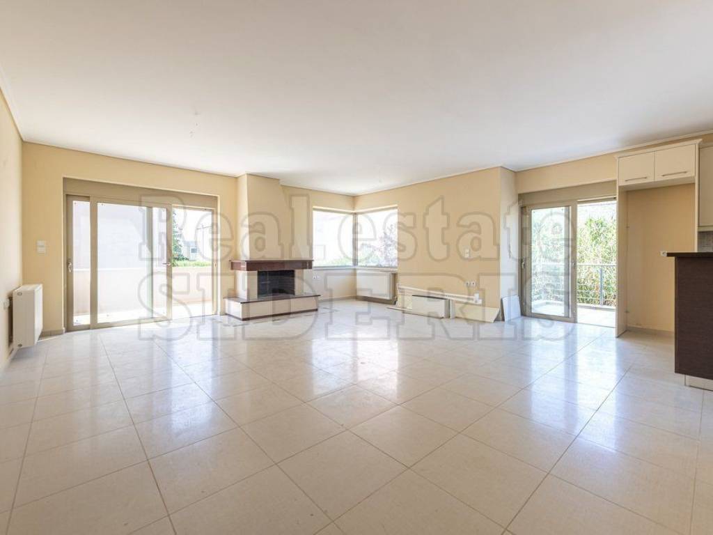 σαλόνι με τζάκι