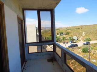 Θέα στο βουνό από μπαλκόνι