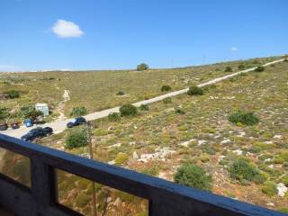 Θέα στο βουνό από μπαλκόνι