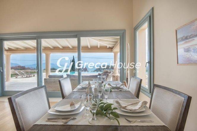 Villa for sale in Peloponnese