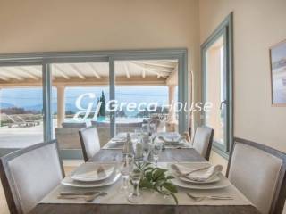 Villa for sale in Peloponnese