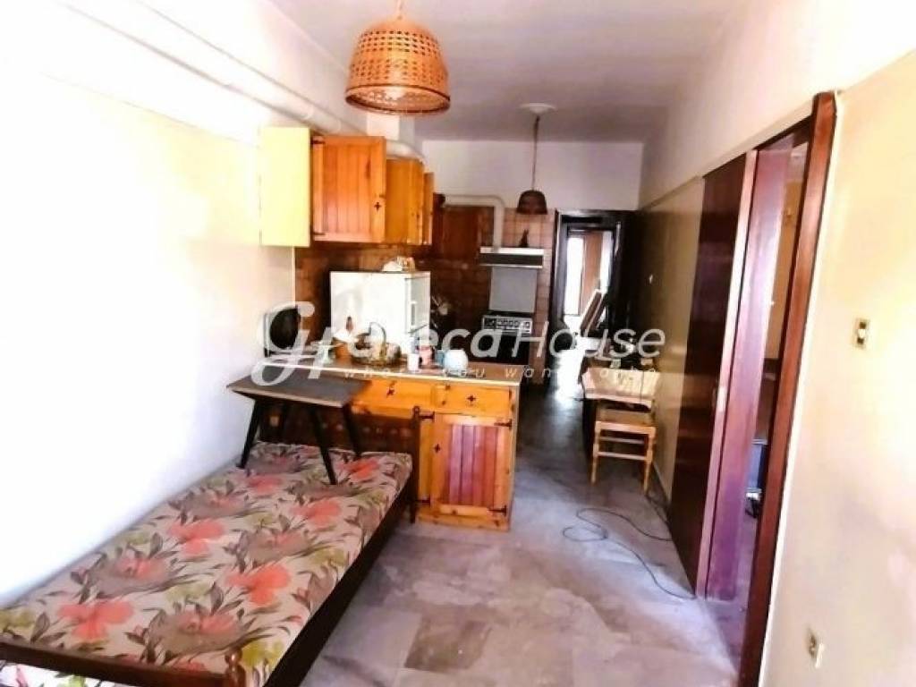 Bright apartment for sale in Pagrati.