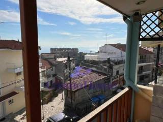 ΘΕΑ ΜΠΑΛΚΟΝΙΟΥ