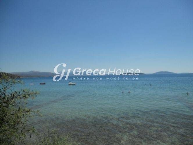 Sea  front plot for Sale in Loutraki