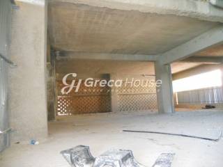 Unfinished Hotel for Sale in Louraki
