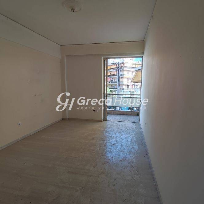 6 Level Residential Building for Sale in Kypseli