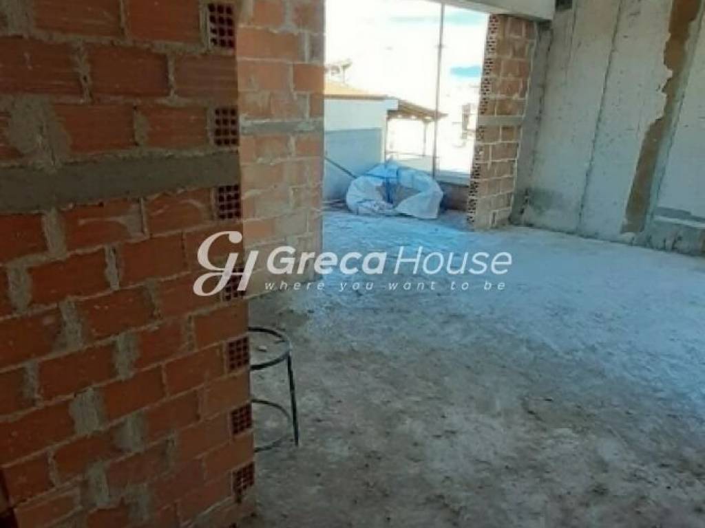 Under construction building for sale in Peristeri