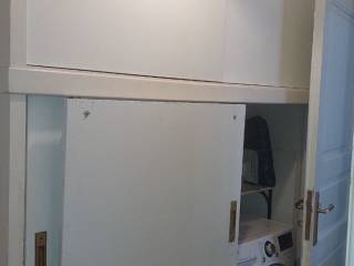 Χώρος αποθήκευσης για πλυντήριο-στεγνωτήριο και παταράκι