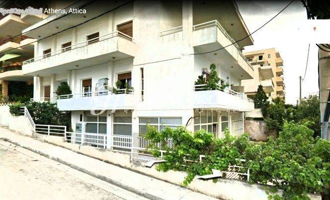 Residential Building with 4 Apartments and 3 Shops for Sale 