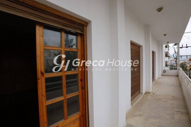 Residential Building with 4 Apartments and 3 Shops for Sale 