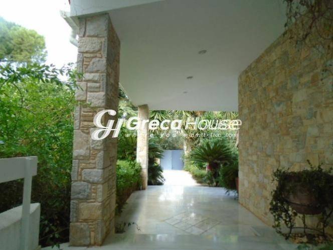 Detached house for sale in Glifada