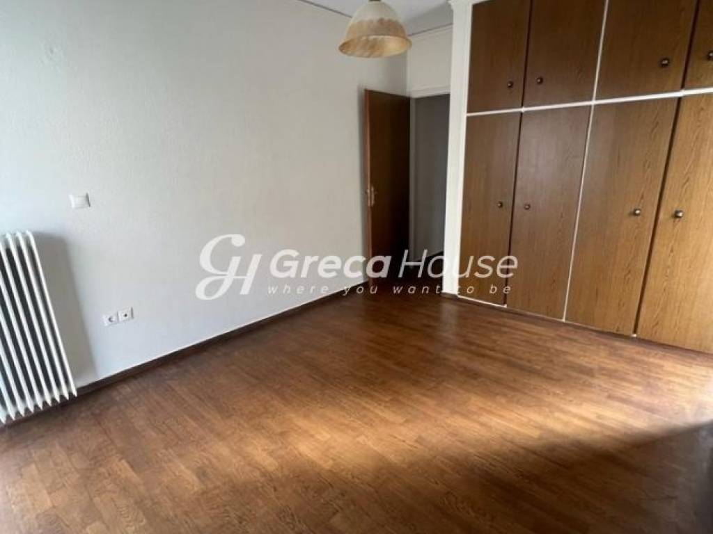 For Sale Apartment in Maroussi