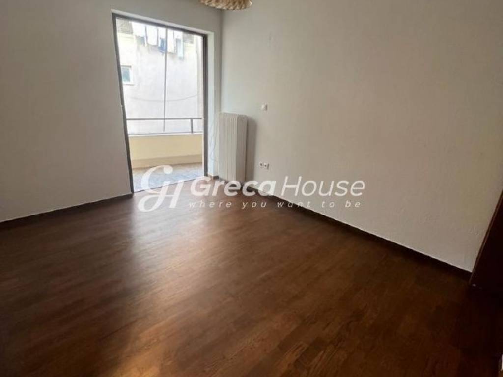 For Sale Apartment in Maroussi