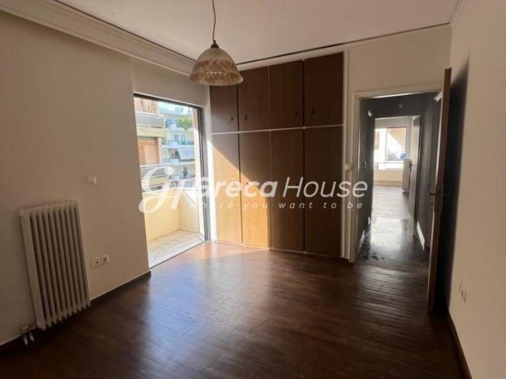 For Sale Apartment in Maroussi