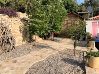 Garden area of house for sale