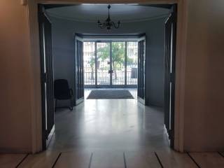 είσοδος πολυκατοικίας