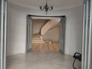 είσοδος πολυκατοικίας