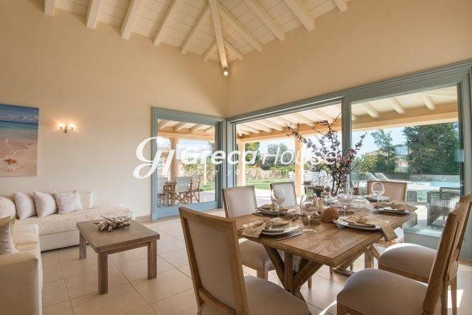 Villa for sale in Porto Cheli