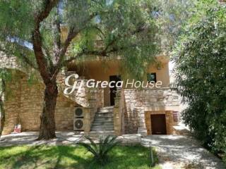 Villa for sale in Loutraki