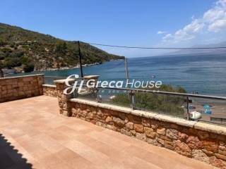 Villa for sale in Loutraki