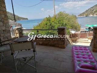 Villa for sale in Loutraki