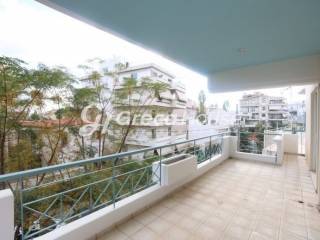 Excellent ground floor apartment for sale in Maroussi.