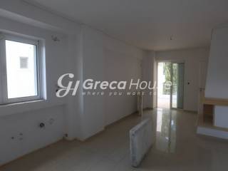 Excellent ground floor apartment for sale in Maroussi.