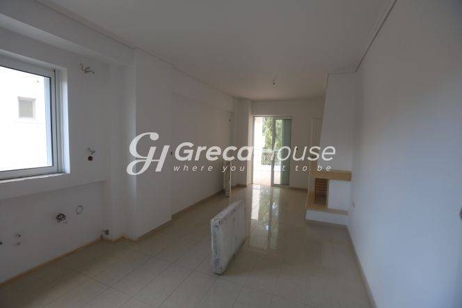 Excellent ground floor apartment for sale in Maroussi.