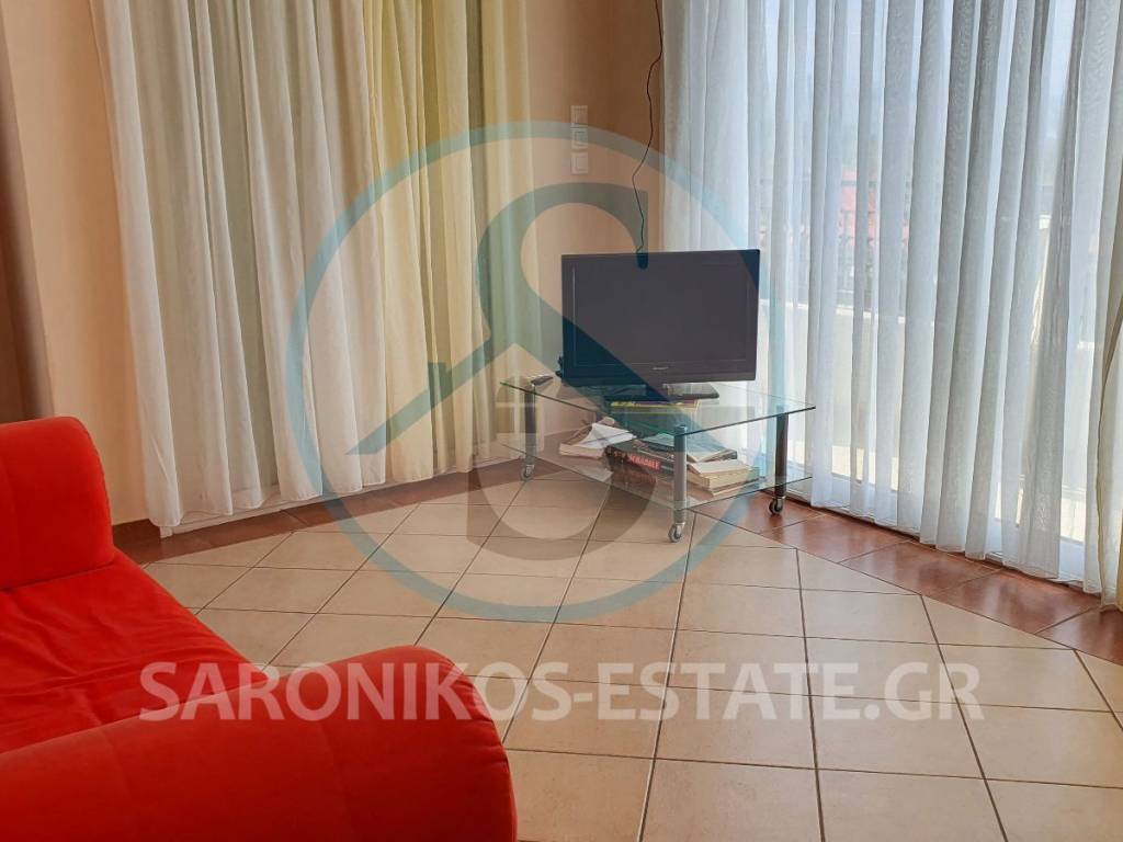 Elioloysto saloni me mpalkonoportes