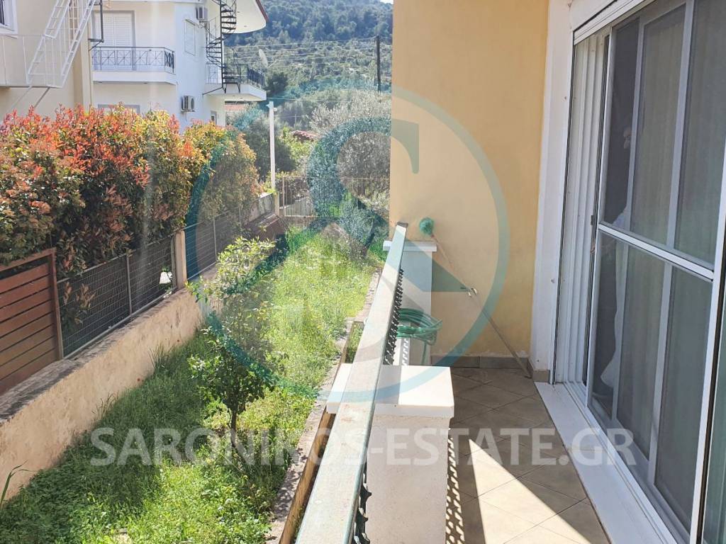 Exoterikos choros me physiko phos