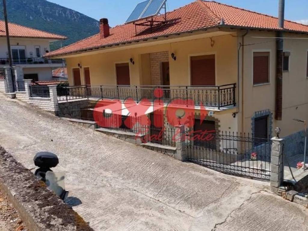 Παγγαίο, Γεωργιανή: Σε διπλοκατοικία Πωλείται διαμπερές ισόγειο Διαμέρισμα 100τ.μ.