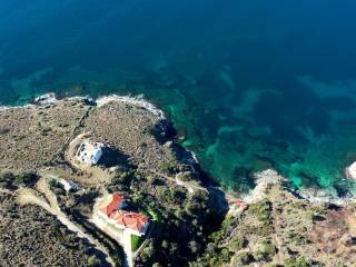 Paralia sta 200m apo to AMFI project.