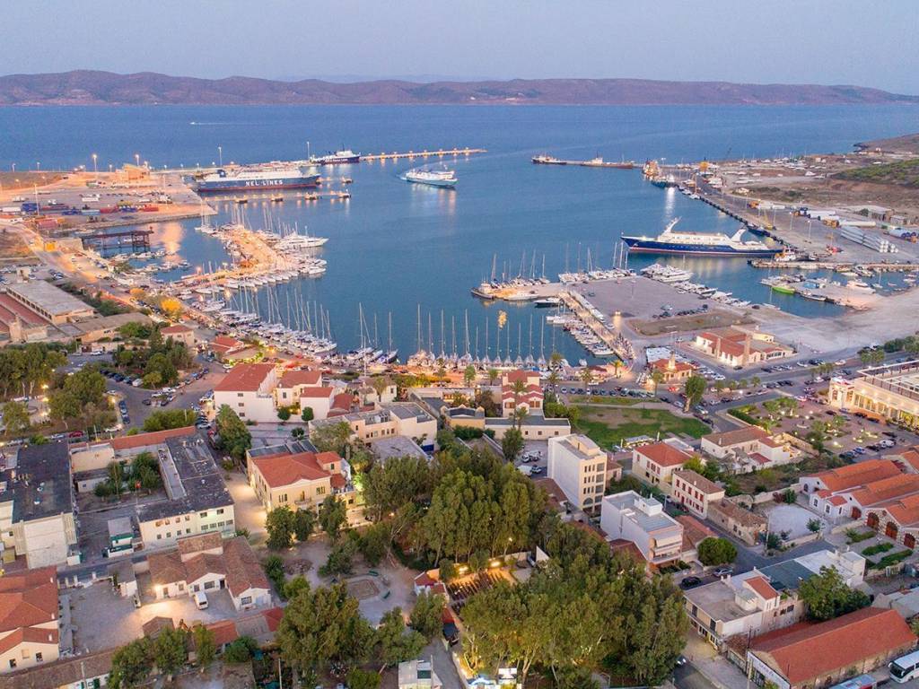 Lavrio port and the city