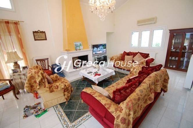 Villa for sale in Porto Heli