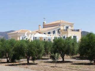 Villa with Pool for Sale in Argolida Porto Heli