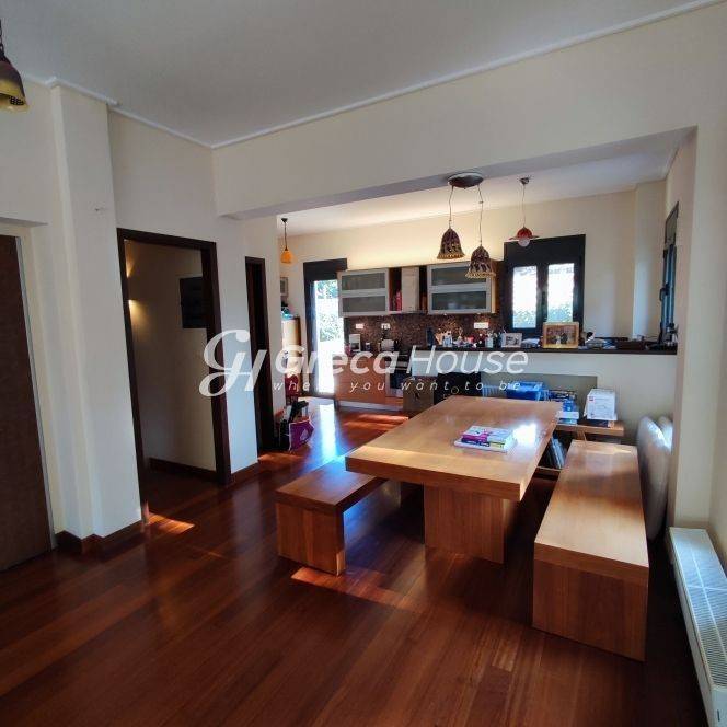 Excellent maisonette for sale in Nea Makri.