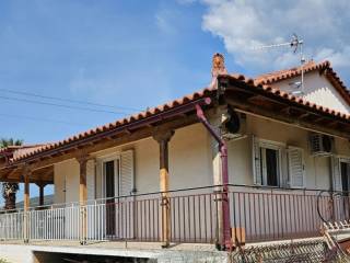 Newly built elevated detached house on a plot of 2,300 sq.m.