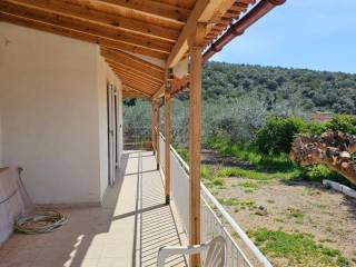 Newly built elevated detached house on a plot of 2,300 sq.m.