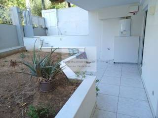 PRIVATE VERANDA AND GARDEN