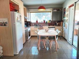 OPEN PLAN KITCHEN