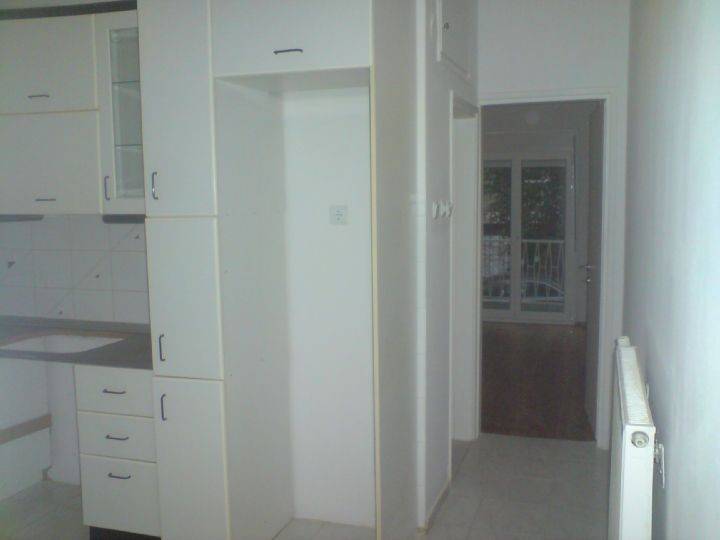 Koyzina kai hall pros to domatio