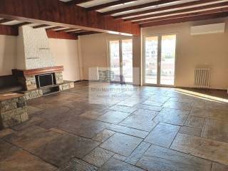 LIVING ROOM WITH FIREPLACE