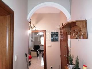 χωλ κεντρικής εισόδου