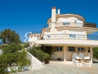 Villa for sale in Attika Keratea