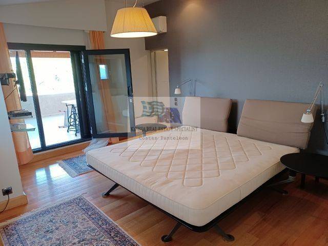 MASTER BEDROOM (3rd floor)