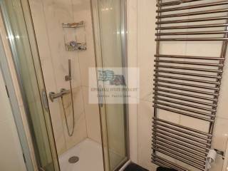 MASTER BATHROOM (2nd floor)